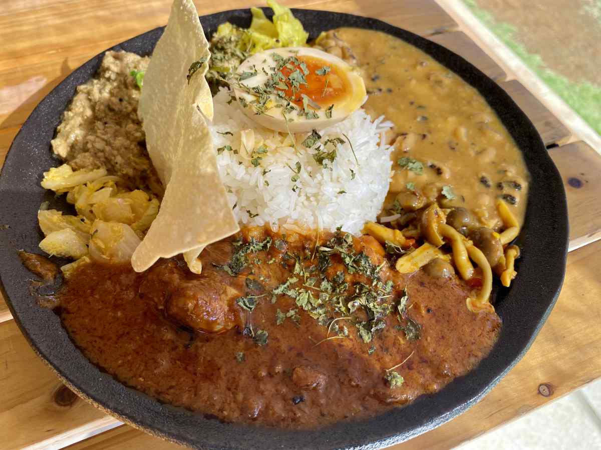 高円寺「アンドビール」のカレー