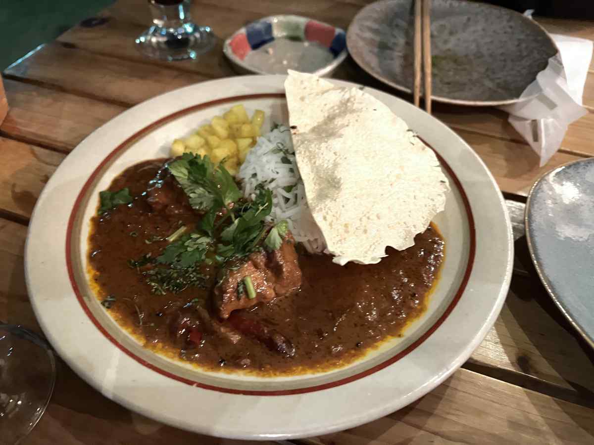 高円寺「アンドビール」のカレー